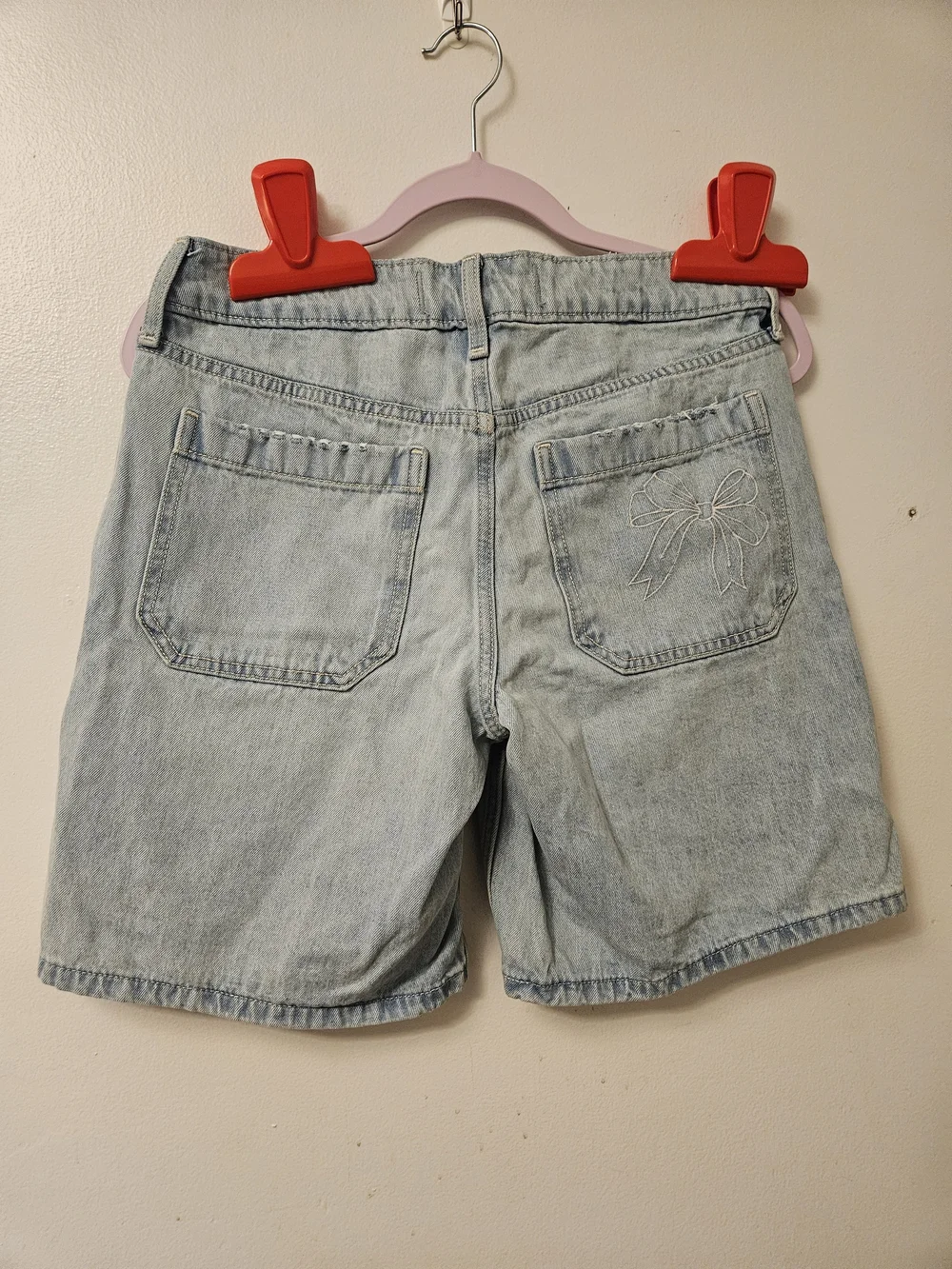 Hollister NWOT Light Blue Low Rise Baggy Denim Shorts/Jorts With Bow Embroidery